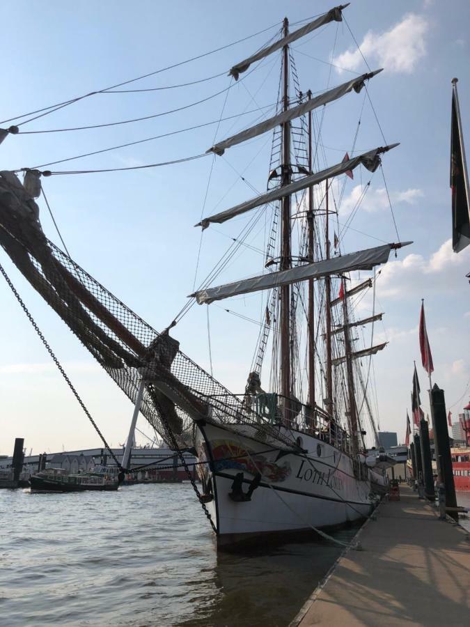 Segelschiff Loth Lorien Hotell Hamburg Eksteriør bilde