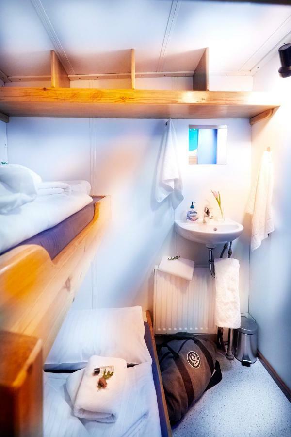 Segelschiff Loth Lorien Hotell Hamburg Eksteriør bilde