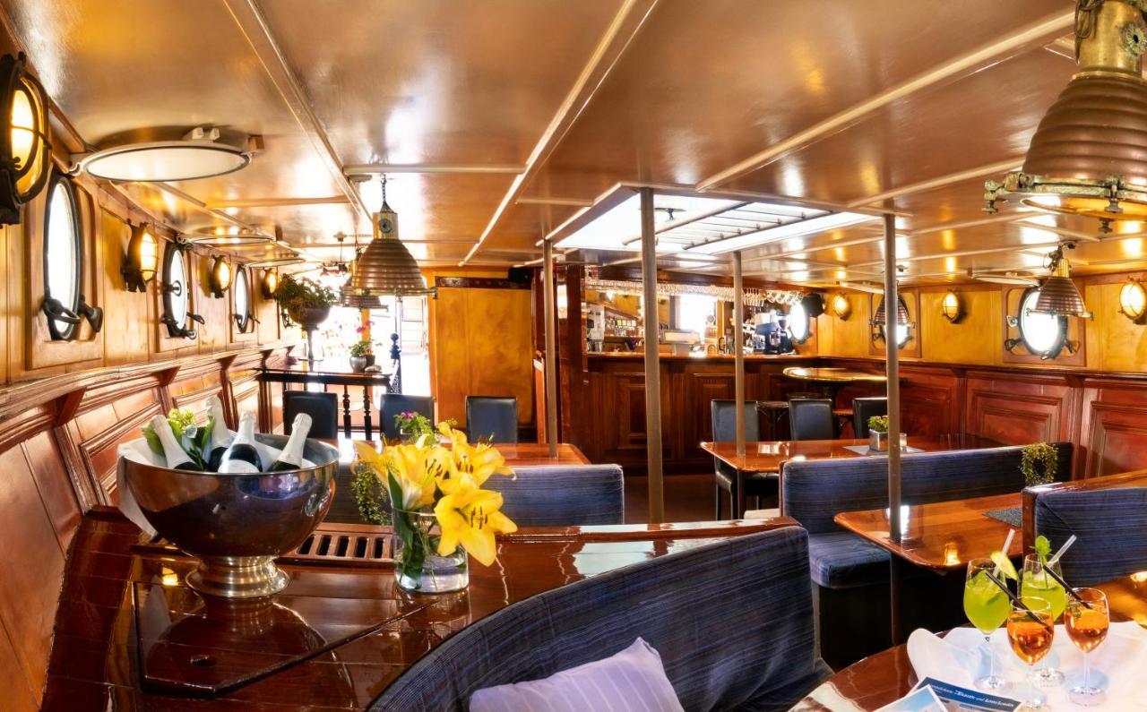 Segelschiff Loth Lorien Hotell Hamburg Eksteriør bilde